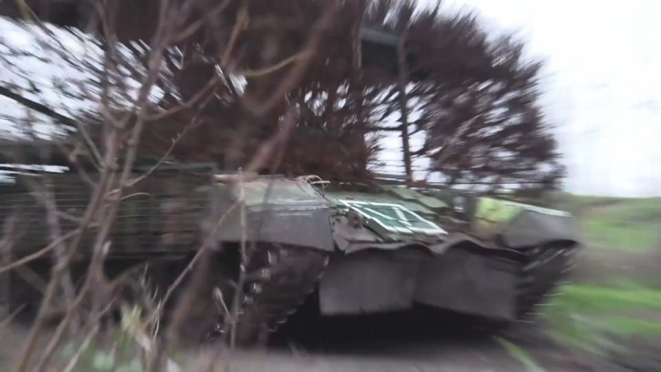 Танковые экипажи группировки «Восток» уничтожили опорные пункты ВСУ в Запорожской области в районе Гуляйполя