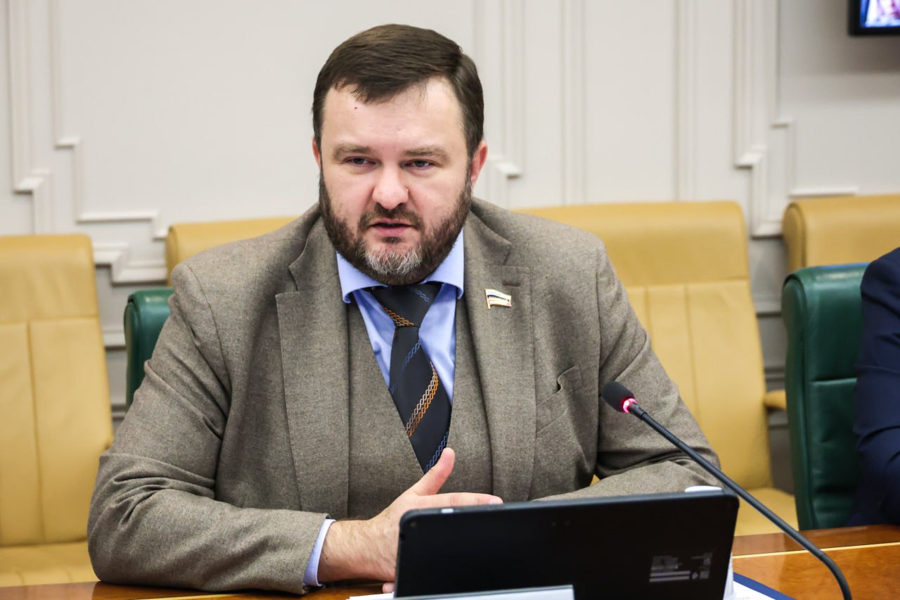 Дмитрий Ворона: Для воссоединенных регионов на данном этапе критически важно дать хороший импульс развитию малого и среднего бизнеса, и тогда дальше он будет работать сам, набирая обороты