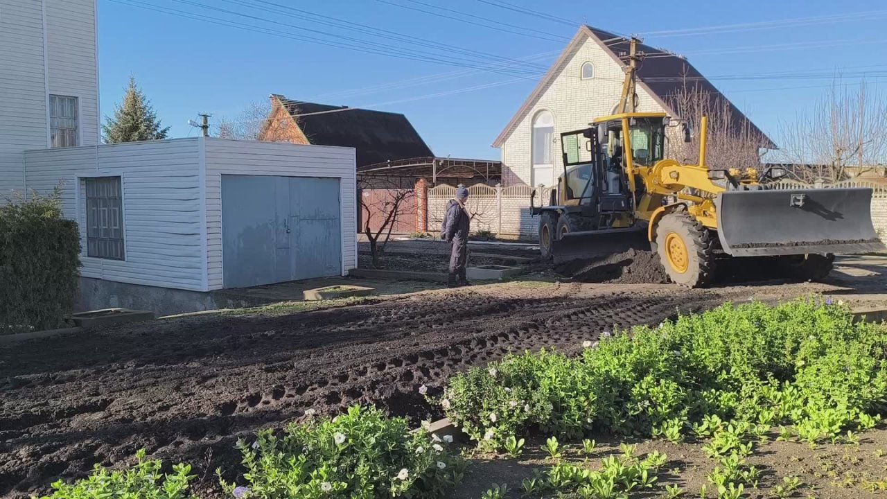 Александр Трудоношин: Ярославский грейдер вышел на акимовские дороги)