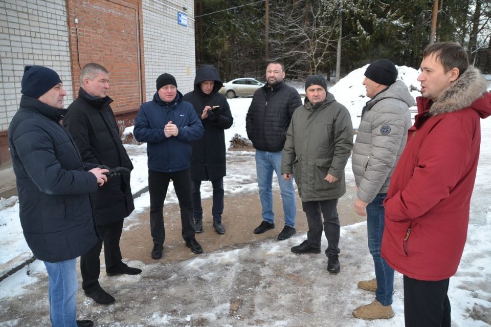 Заместитель главы администрации провел выездное совещание