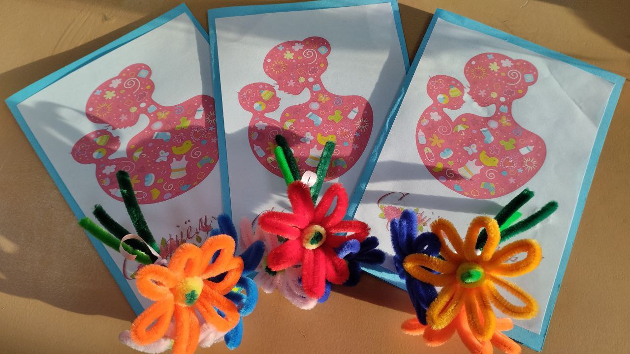 День матери-один из самых трогательных праздников в России День матери-один из самых трогательных праздников в России