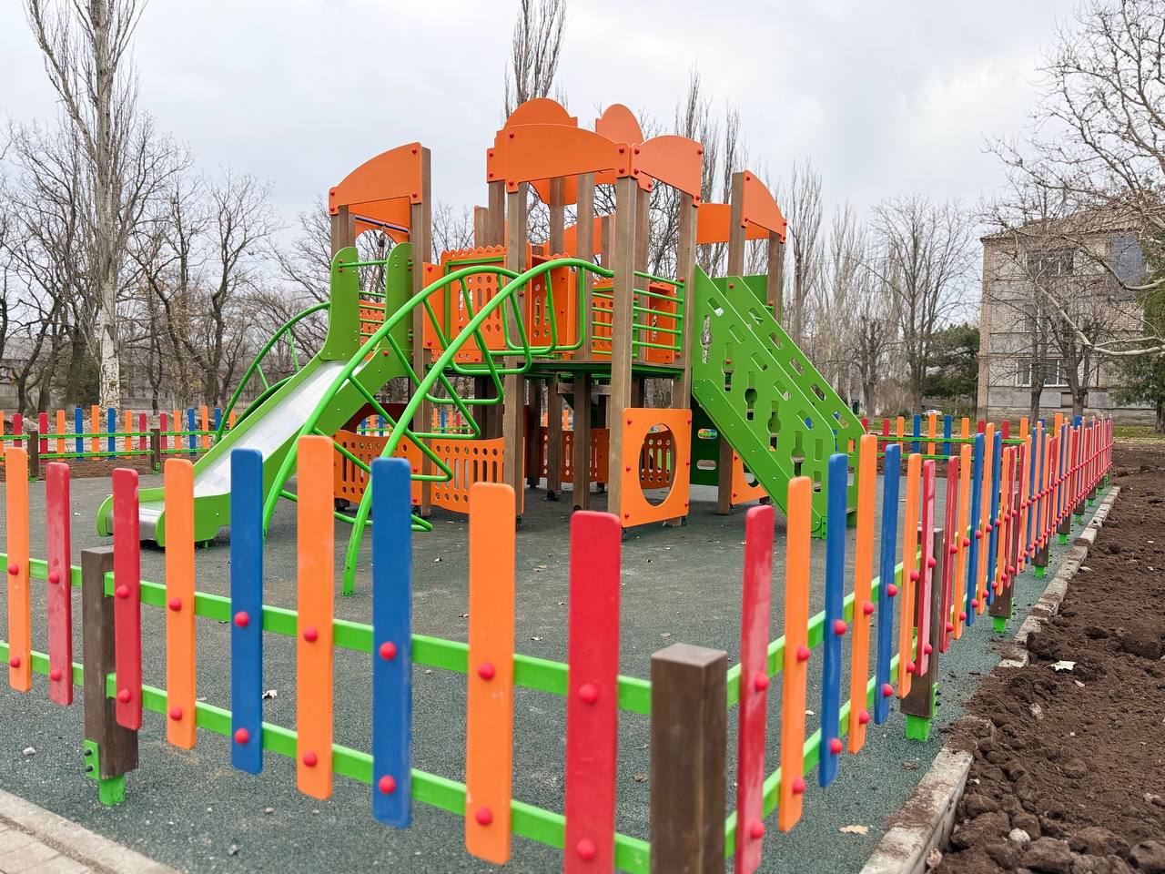 Благоустройство общественной территории возле Дома культуры выходит на финишную прямую Благоустройство общественной территории возле Дома культуры выходит на финишную прямую