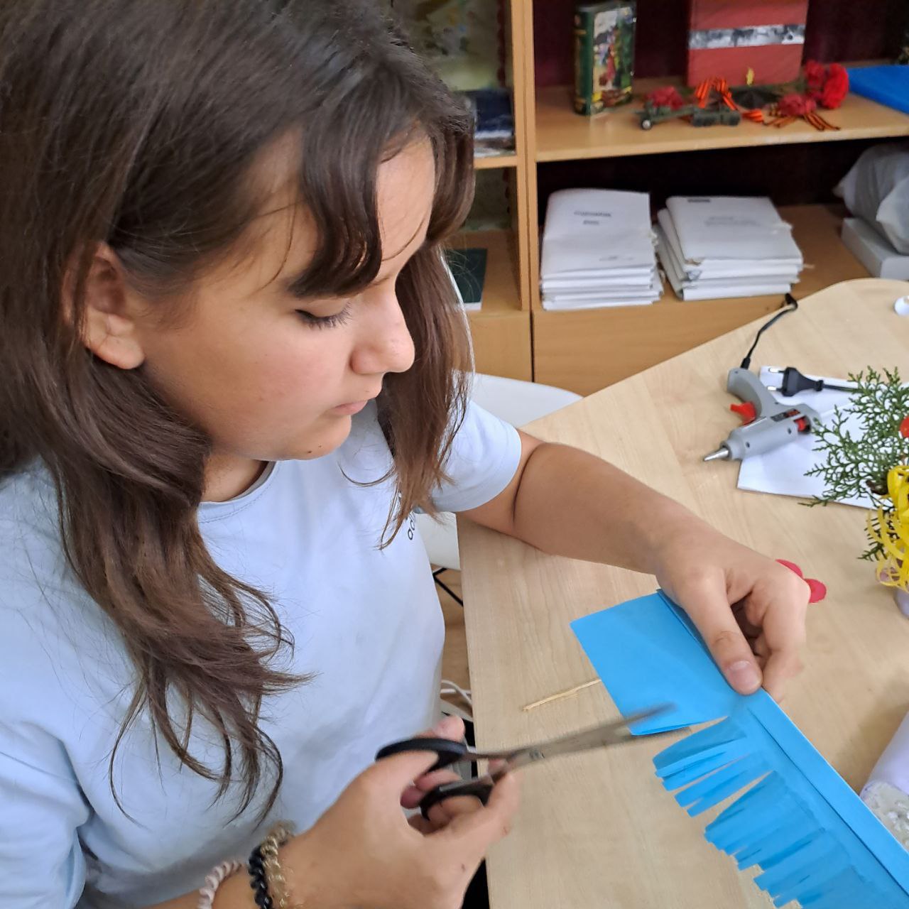 "БУКЕТ ДЛЯ МАМЫ". В последнее воскресенье ноября в России отмечается один из самых добрых и душевных праздников - День матери "БУКЕТ ДЛЯ МАМЫ". В последнее воскресенье ноября в России отмечается один из самых добрых и душевных праздников - День матери