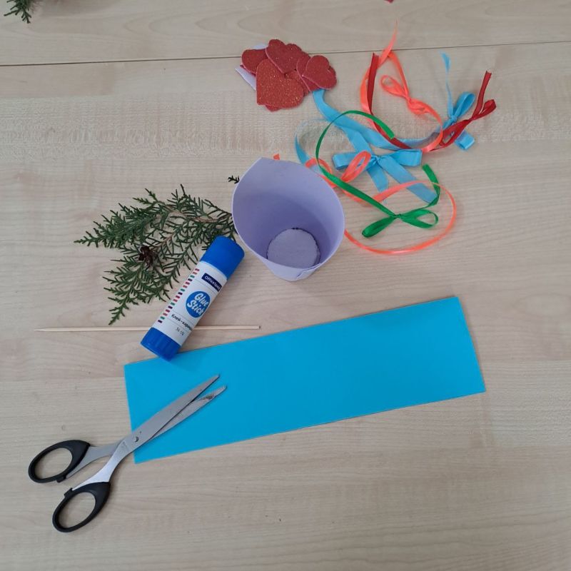 "БУКЕТ ДЛЯ МАМЫ". В последнее воскресенье ноября в России отмечается один из самых добрых и душевных праздников - День матери