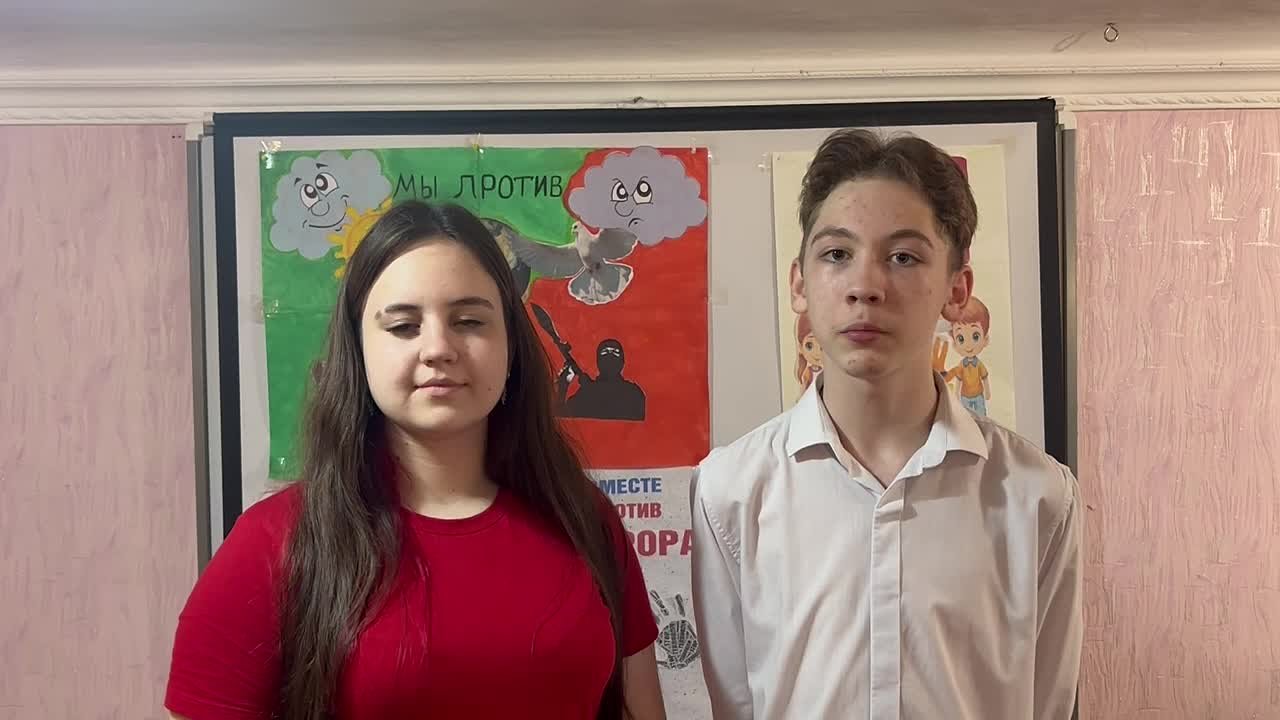 Юные дарования Днепрорудненской школы искусств создали впечатляющий видеоклип «Жить безопасно», акцентирующий внимание на борьбе с террористическими угрозами