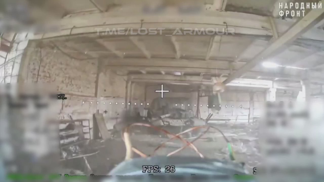 Противник теряет танки в Орехове