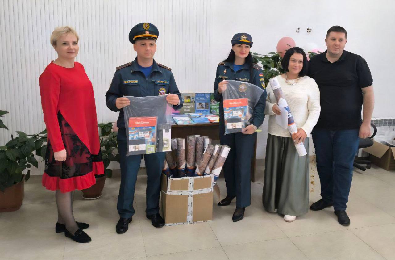 Главное управление МЧС России по Запорожской области оказывает благотворительную помощь участникам творческого конкурса для детей с ОВЗ «Зимняя фантазия», который пройдёт 3 декабря 2025 года