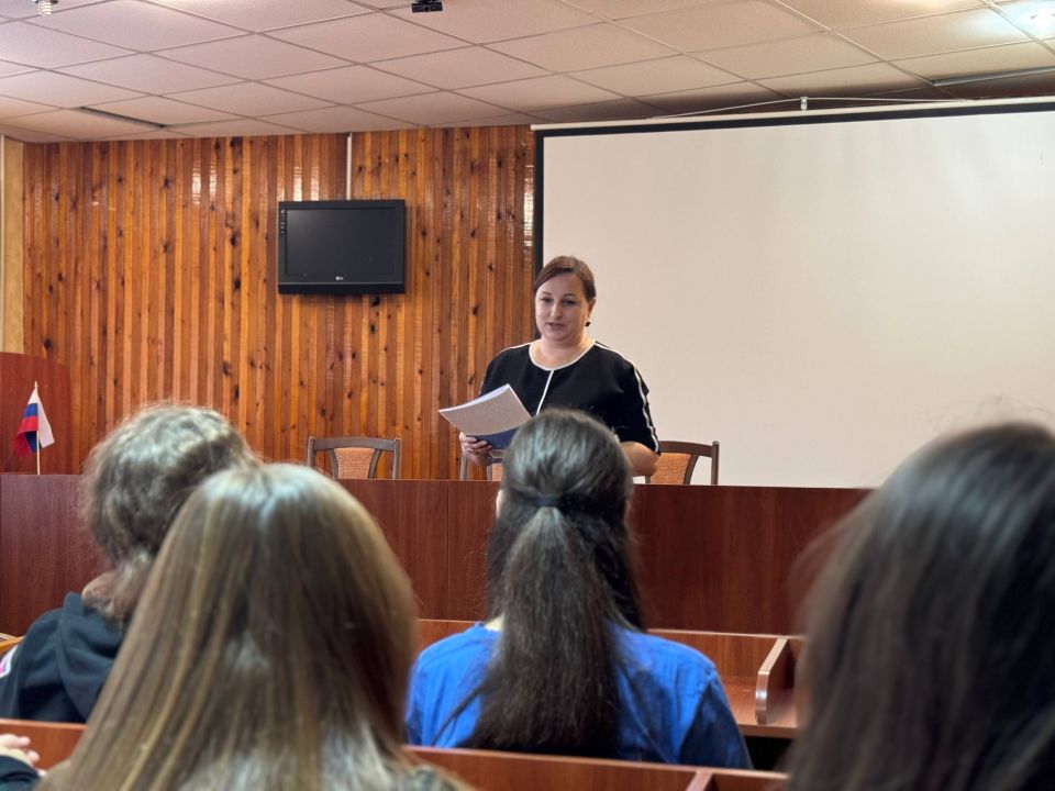 День правовой помощи детям: встреча молодежи с представителями власти и правоохранительных органов