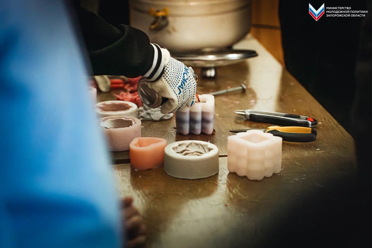 Экопросвещение школьников. Активисты регионального движения «Экосистема» в рамках реализации проекта «Экомышление», поддержанного Фондом президентских грантов, посетили Весёловскую общеобразовательную школу № 44 и провели... Экопросвещение школьников. Активисты регионального движения «Экосистема» в рамках реализации проекта «Экомышление», поддержанного Фондом президентских грантов, посетили Весёловскую общеобразовательную школу № 44 и провели...