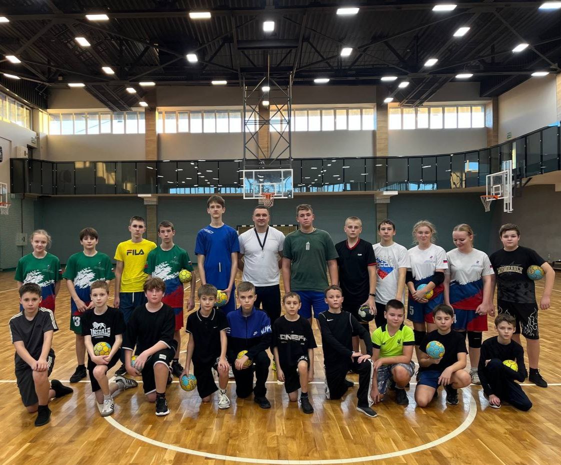 Наши гандболисты готовятся к большому старту!