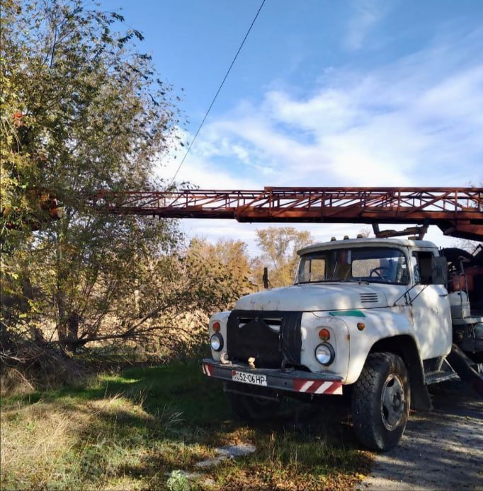 Акимовский район: расчистка трасс воздушных линий Акимовский район: расчистка трасс воздушных линий