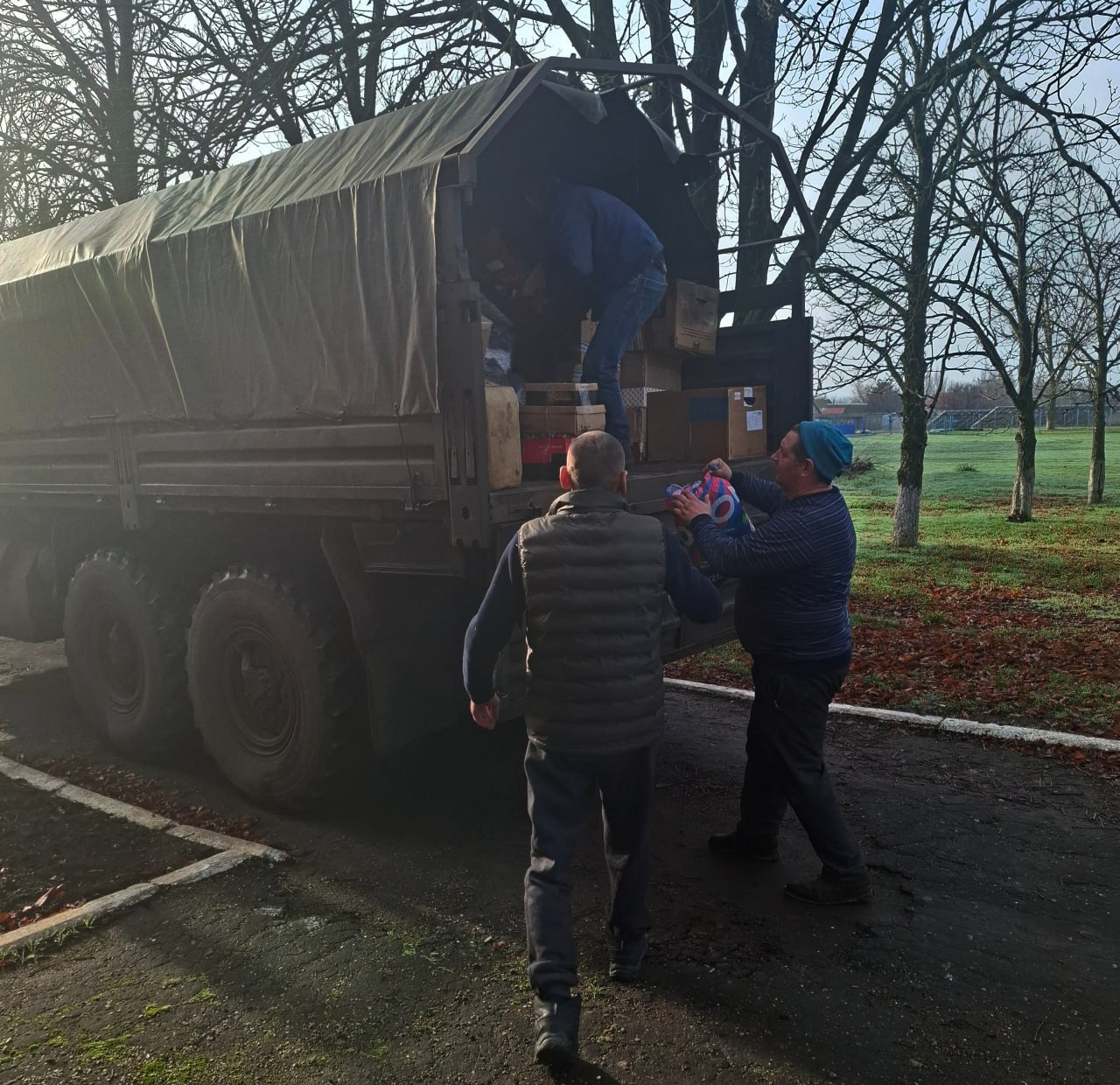 Бердянский район получил гуманитарный груз от фонда «Добрый Ангел» при поддержке «Единой России» Бердянский район получил гуманитарный груз от фонда «Добрый Ангел» при поддержке «Единой России»