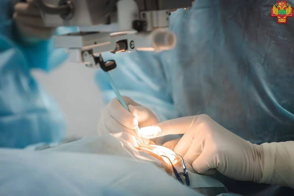 211 жителям Запорожской области заменили хрусталик глаза в Краснодаре