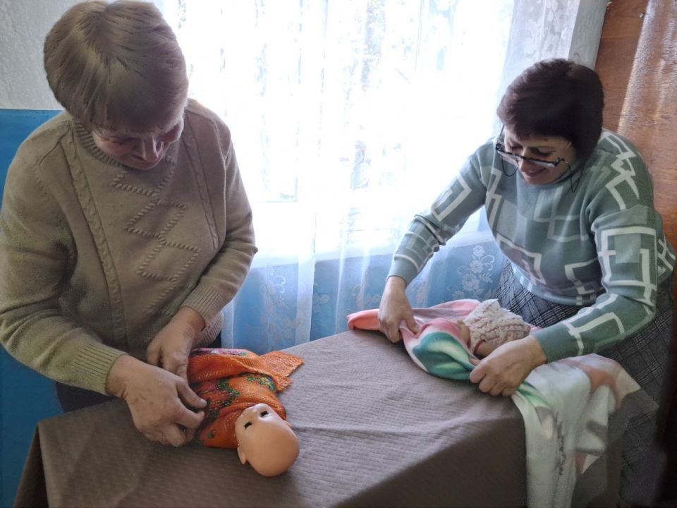 Дорогие наши женщины, мамы, бабушки! Наступает самый тёплый и душевный праздник – День Матери! Дорогие наши женщины, мамы, бабушки! Наступает самый тёплый и душевный праздник – День Матери!