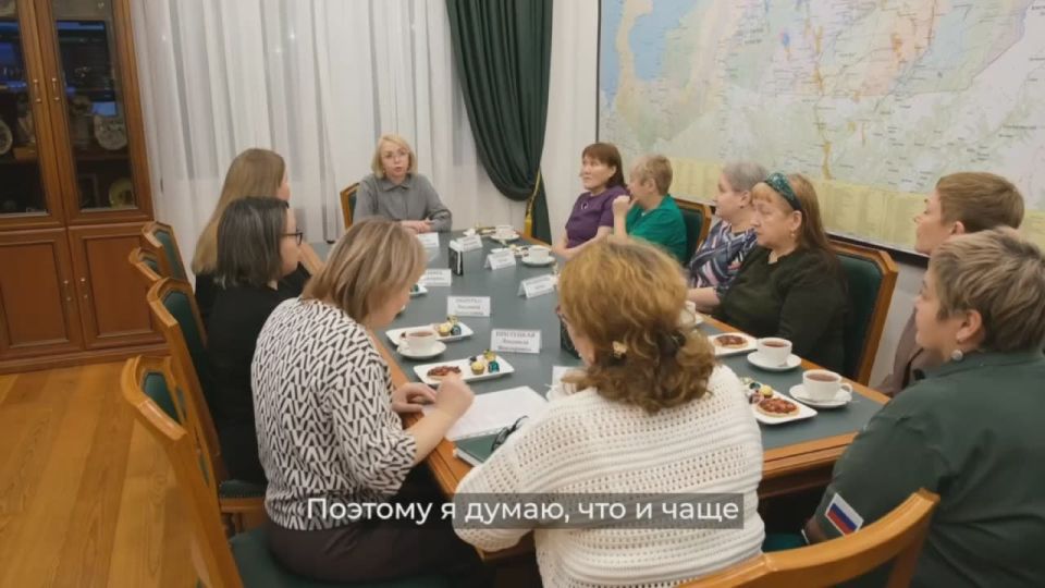 Ирина Гехт: Поздравила с предстоящим Днем матери женщин из Комитета семей воинов Отечества НАО