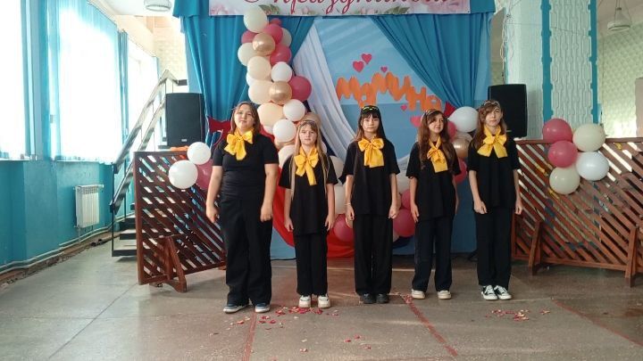 Любовь и забота, тепло и нежность, поддержка и терпение, добро и прощение - все эти слова у нас ассоциируются с мамой! И праздничный концерт "Мамино сердце" в Степановском Первом СДК был пронизан любовью, теплом и нежностью... Любовь и забота, тепло и нежность, поддержка и терпение, добро и прощение - все эти слова у нас ассоциируются с мамой! И праздничный концерт "Мамино сердце" в Степановском Первом СДК был пронизан любовью, теплом и нежностью...