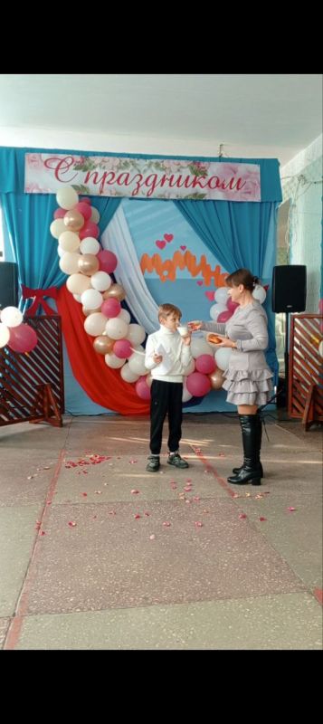 Любовь и забота, тепло и нежность, поддержка и терпение, добро и прощение - все эти слова у нас ассоциируются с мамой! И праздничный концерт "Мамино сердце" в Степановском Первом СДК был пронизан любовью, теплом и нежностью... Любовь и забота, тепло и нежность, поддержка и терпение, добро и прощение - все эти слова у нас ассоциируются с мамой! И праздничный концерт "Мамино сердце" в Степановском Первом СДК был пронизан любовью, теплом и нежностью...