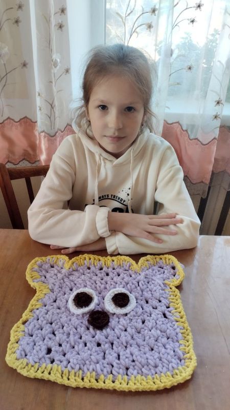 В Приазовском ДК на кружке "Вышивка лентами " и " Вязание крючком " продолжаем готовить подарки мамам В Приазовском ДК на кружке "Вышивка лентами " и " Вязание крючком " продолжаем готовить подарки мамам