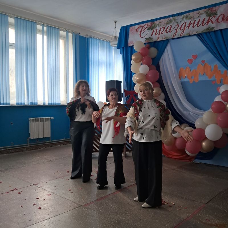 Любовь и забота, тепло и нежность, поддержка и терпение, добро и прощение - все эти слова у нас ассоциируются с мамой! И праздничный концерт "Мамино сердце" в Степановском Первом СДК был пронизан любовью, теплом и нежностью... Любовь и забота, тепло и нежность, поддержка и терпение, добро и прощение - все эти слова у нас ассоциируются с мамой! И праздничный концерт "Мамино сердце" в Степановском Первом СДК был пронизан любовью, теплом и нежностью...