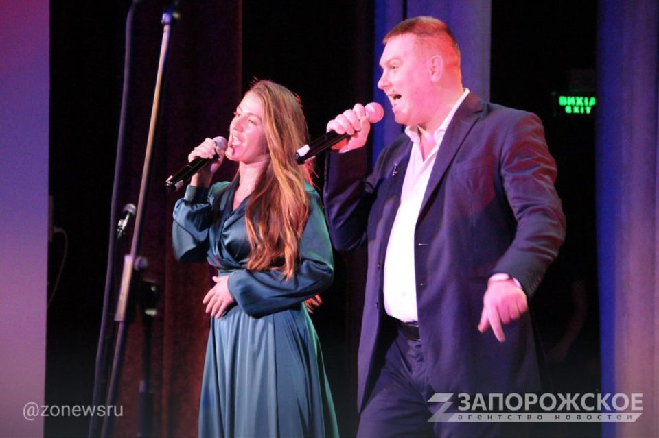 В Мелитополе прошел вечер эстрадной песни «Песняры» В Мелитополе прошел вечер эстрадной песни «Песняры»