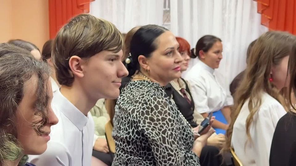 27 ноября в Мелитопольском колледже культуры и искусств прошел конкурс вокального мастерства «Мелодия»