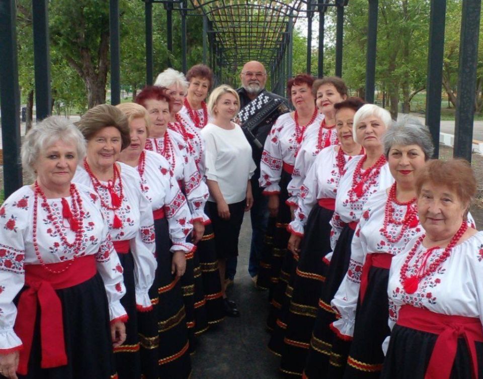 Хоровой коллектив «Тавричанка» Акимовского ЦДК стал лауреатом II степени на престижном Благотворительном Всероссийском фестивале- конкурсе « Водевиль талантов» , подтвердив высокий уровень своего мастерства и таланта Хоровой коллектив «Тавричанка» Акимовского ЦДК стал лауреатом II степени на престижном Благотворительном Всероссийском фестивале- конкурсе « Водевиль талантов» , подтвердив высокий уровень своего мастерства и таланта