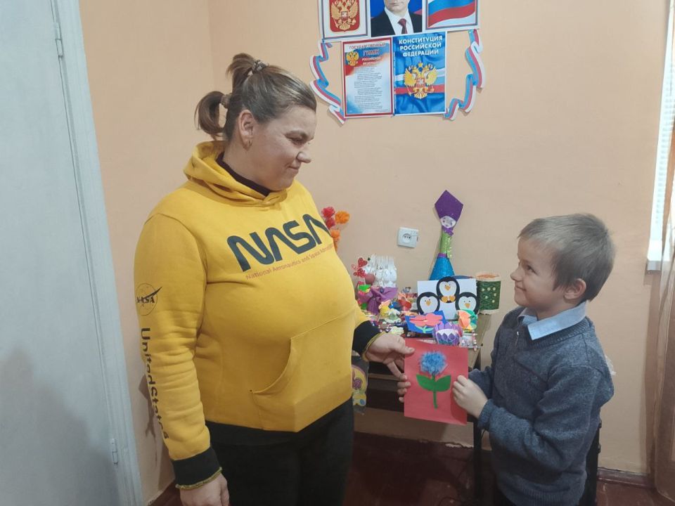 Ҹ        !          &quot;  00&quot;