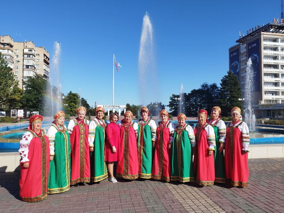 Хоровой коллектив «Тавричанка» покорил «Водевиль талантов» Хоровой коллектив «Тавричанка» покорил «Водевиль талантов»