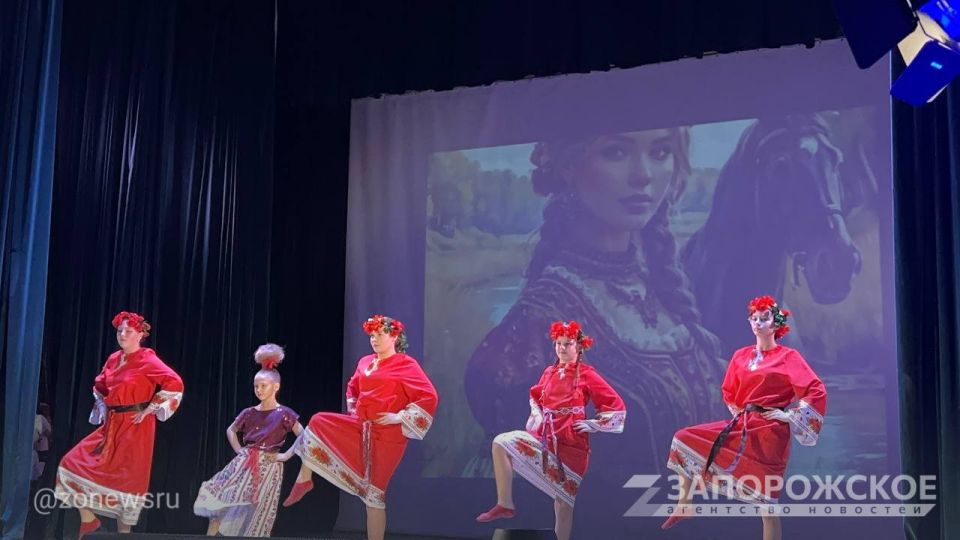 «Свет материнства». В Бердянске состоялся концерт ко Дню матери «Свет материнства». В Бердянске состоялся концерт ко Дню матери