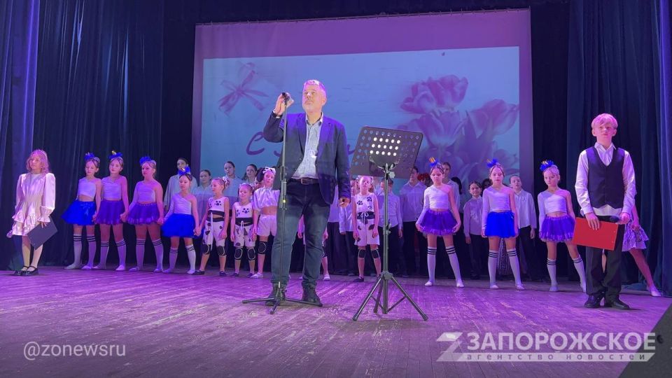 «Свет материнства». В Бердянске состоялся концерт ко Дню матери «Свет материнства». В Бердянске состоялся концерт ко Дню матери