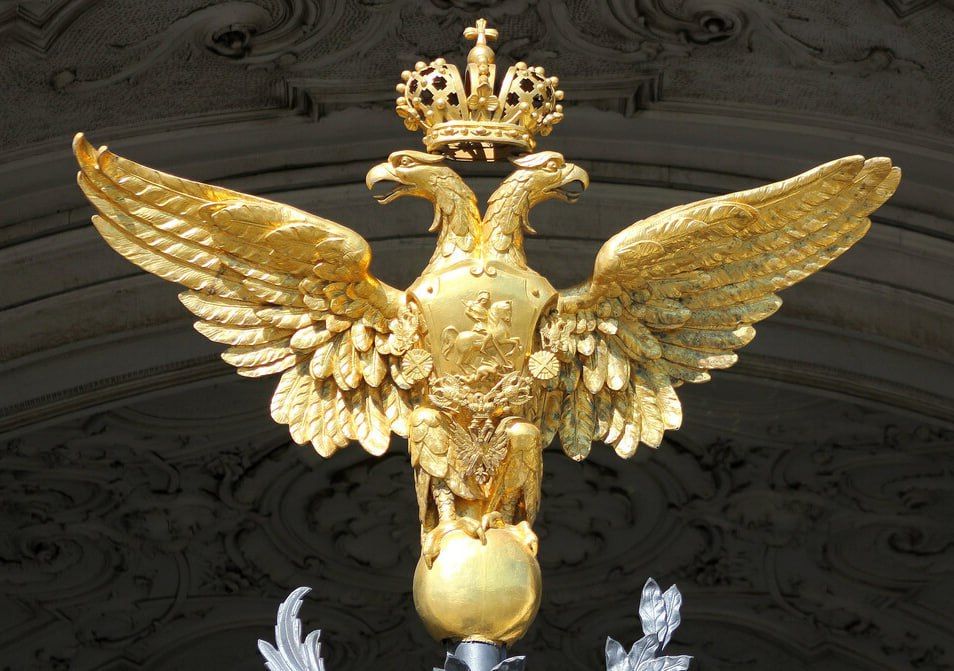 Всадник, орел, молот: как менялся российский герб Всадник, орел, молот: как менялся российский герб