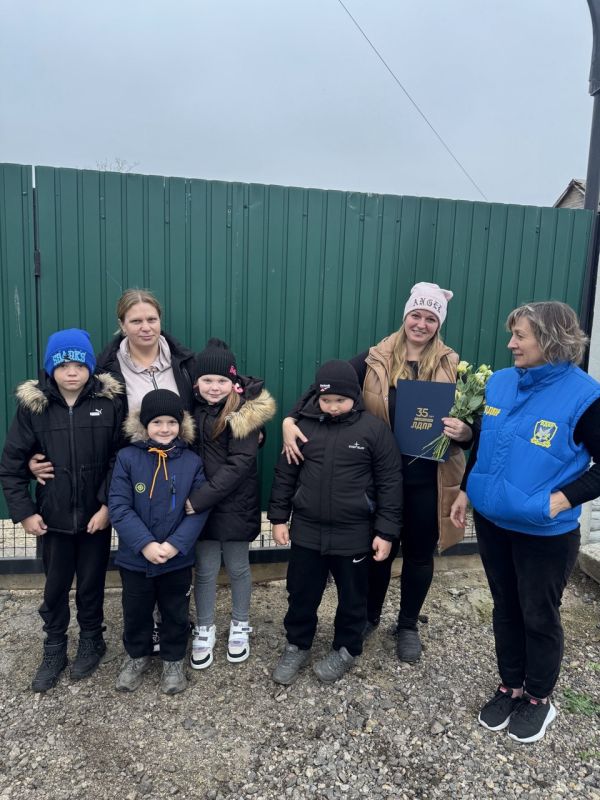 День матери — особенный и по-настоящему значимый праздник для каждого из нас День матери — особенный и по-настоящему значимый праздник для каждого из нас