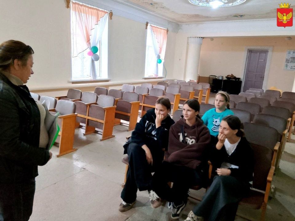 30 ноября мы отметили День Государственного герба Российской Федерации - отличительного знака нашего государства, олицетворяющего силу и мощь, единство и дух всего народа 30 ноября мы отметили День Государственного герба Российской Федерации - отличительного знака нашего государства, олицетворяющего силу и мощь, единство и дух всего народа