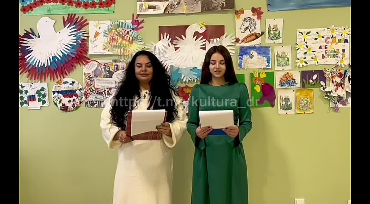 Сердечные поздравления для самых дорогих мам!