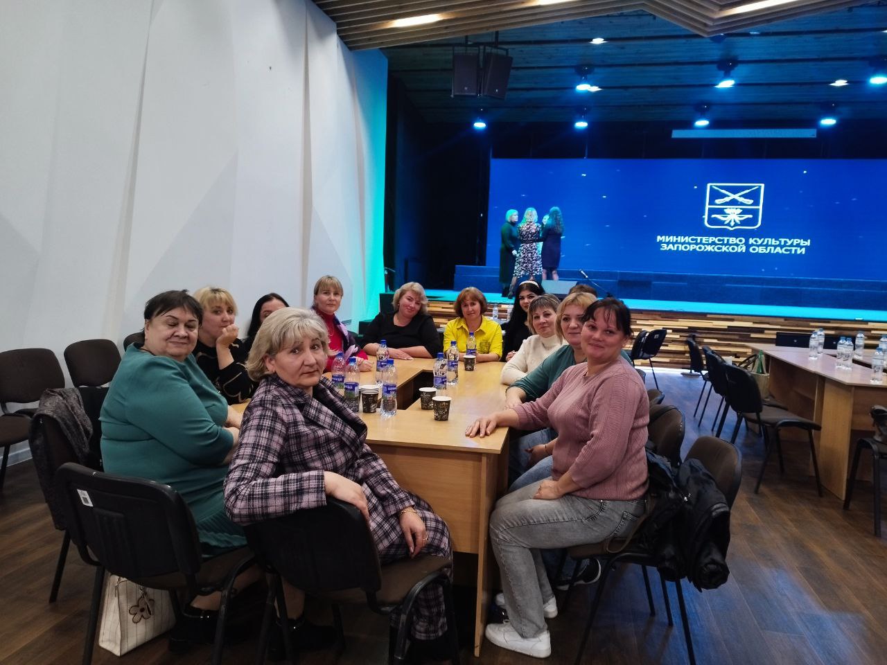 Руководители клубных учреждений культуры Акимовского муниципального округа приняли участие в Первом методическом совещании "Актуальные аспекты деятельности культурно-досуговых учреждений в Запорожской области" Руководители клубных учреждений культуры Акимовского муниципального округа приняли участие в Первом методическом совещании "Актуальные аспекты деятельности культурно-досуговых учреждений в Запорожской области"
