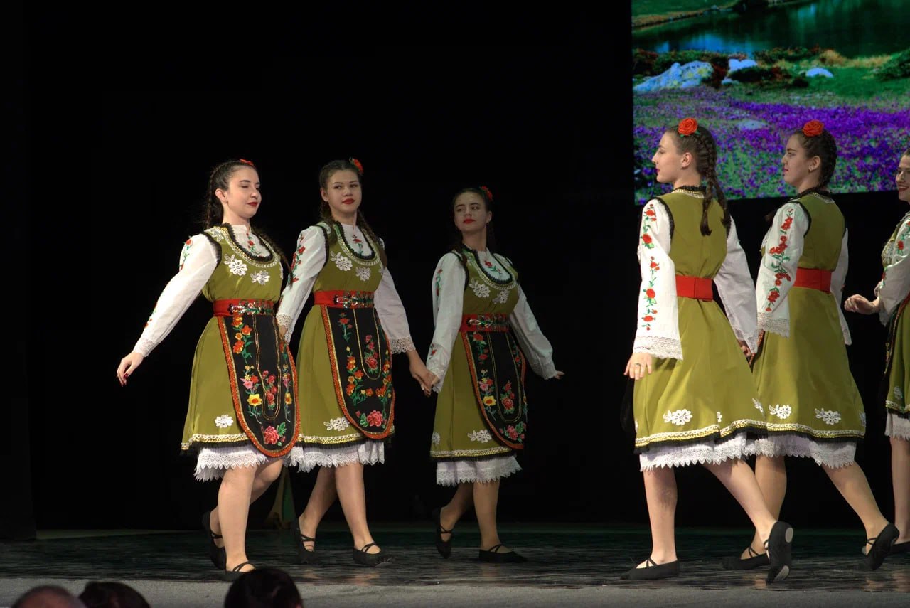 Концерт стал не просто развлекательной программой, а символическим актом памяти и преемственности Концерт стал не просто развлекательной программой, а символическим актом памяти и преемственности