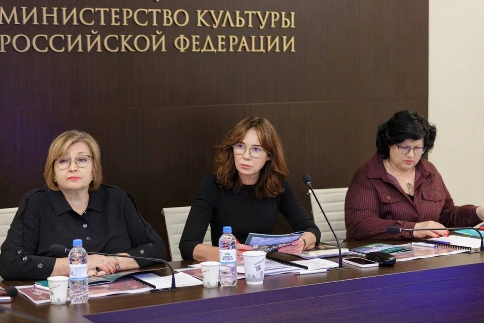 Ольга Любимова: Федеральные музеи представили в Минкультуры России выставочные планы на 2026 год Ольга Любимова: Федеральные музеи представили в Минкультуры России выставочные планы на 2026 год