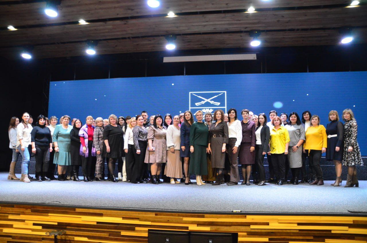 Руководители клубных учреждений культуры Акимовского муниципального округа приняли участие в Первом методическом совещании "Актуальные аспекты деятельности культурно-досуговых учреждений в Запорожской области"