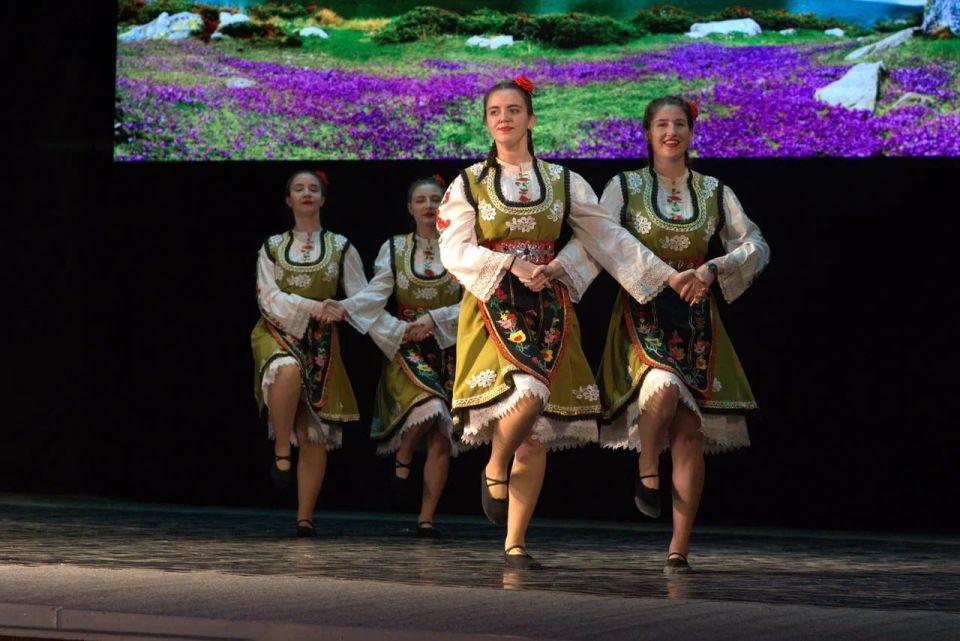 Концерт стал не просто развлекательной программой, а символическим актом памяти и преемственности Концерт стал не просто развлекательной программой, а символическим актом памяти и преемственности