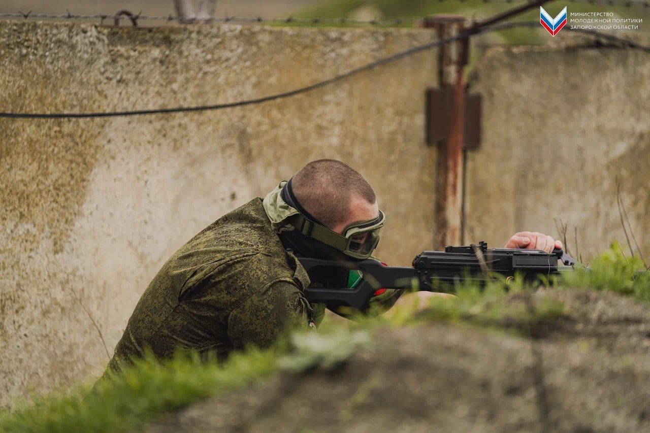 Здоровый образ жизни и патриотизм: молодёжь приняла участие в страйкболе Здоровый образ жизни и патриотизм: молодёжь приняла участие в страйкболе