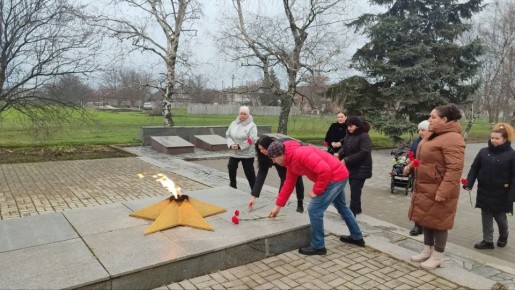 В Плодородном почтили память воинов-освободителей