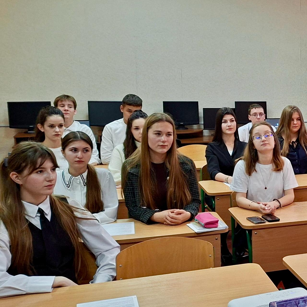 Новый «Урок цифры» – это путешествие в мир нейросетей Новый «Урок цифры» – это путешествие в мир нейросетей