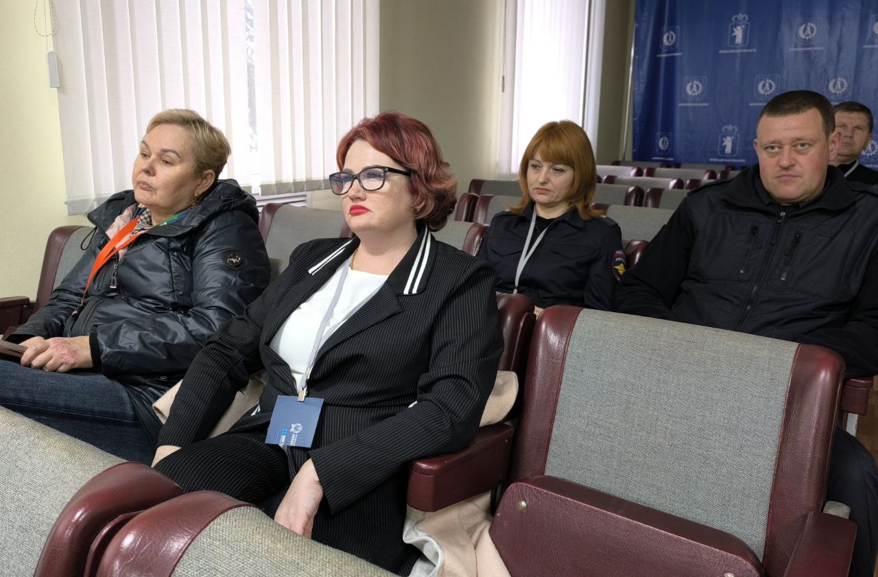 Состоялось очередное заседание комиссии по делам несовершеннолетних и защите их прав Акимовского муниципального округа Состоялось очередное заседание комиссии по делам несовершеннолетних и защите их прав Акимовского муниципального округа