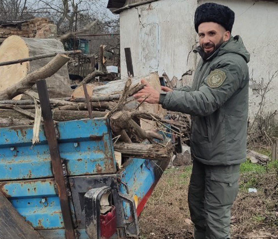 Запорожское казачество помогает Запорожское казачество помогает