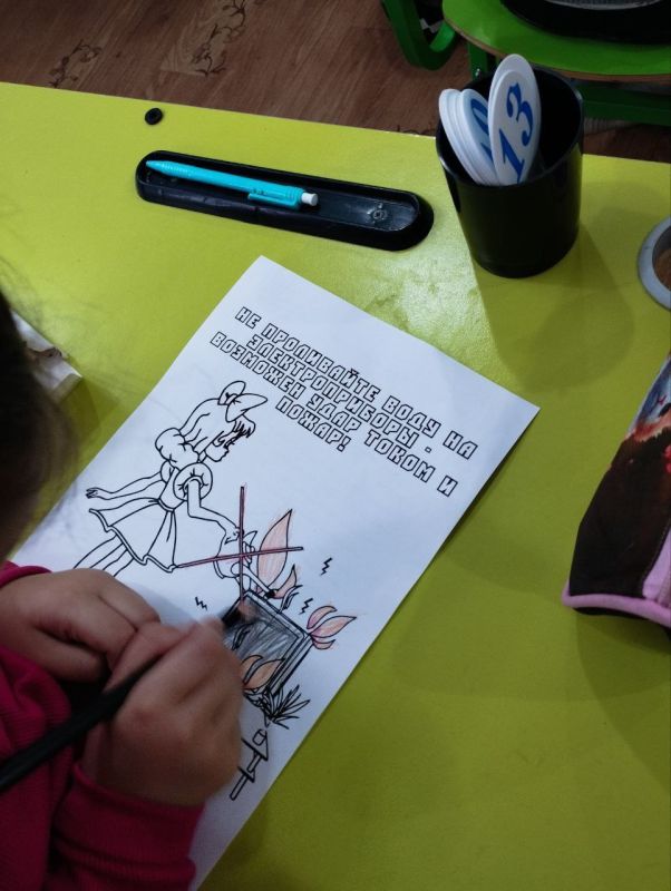 Работники культуры Анновского СДК и библиотеки для учащихся первого класса провели беседу Работники культуры Анновского СДК и библиотеки для учащихся первого класса провели беседу