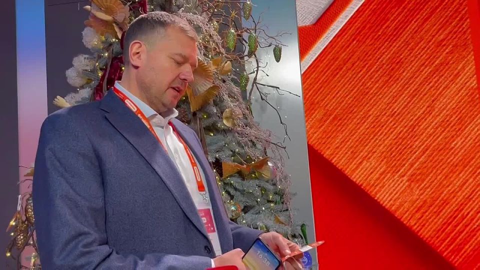 Евгений Балицкий: Посещая стенды Международной Премии форума #МЫВМЕСТЕ, принял участие во всероссийской благотворительной акции «Елка желаний»