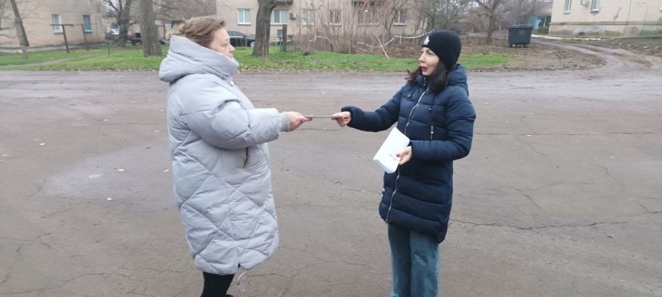 3 декабря, накануне Международного дня борьбы с коррупцией, сотрудники Нововасильевской поселковой библиотеки и Дома культуры провели акцию под названием «Стоп Коррупция!» 3 декабря, накануне Международного дня борьбы с коррупцией, сотрудники Нововасильевской поселковой библиотеки и Дома культуры провели акцию под названием «Стоп Коррупция!»