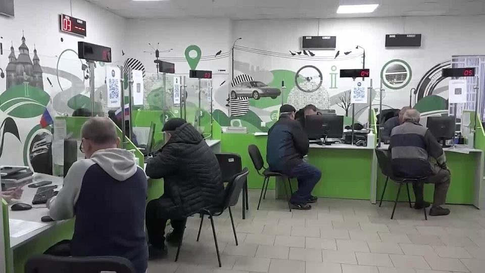 ВНИМАНИЮ АВТОВЛАДЕЛЬЦЕВ!. В Запорожской области действует особый порядок предоставления госуслуг в сфере регистрации автомобилей и выдачи водительских прав, утвержденный постановлением Правительства РФ №2216 от 02.12.2022