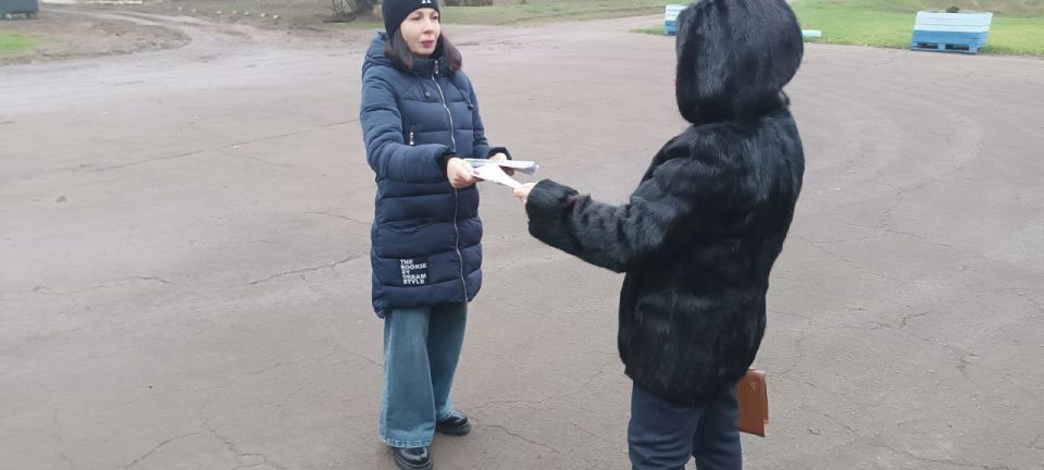 3 декабря, накануне Международного дня борьбы с коррупцией, сотрудники Нововасильевской поселковой библиотеки и Дома культуры провели акцию под названием «Стоп Коррупция!» 3 декабря, накануне Международного дня борьбы с коррупцией, сотрудники Нововасильевской поселковой библиотеки и Дома культуры провели акцию под названием «Стоп Коррупция!»