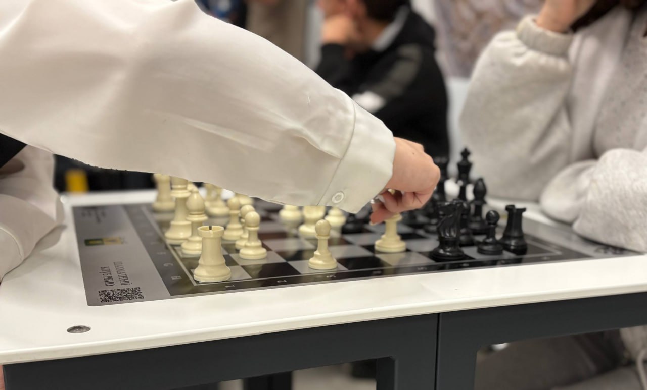 Шахматы — игра героев мысли! Шахматы — игра героев мысли!